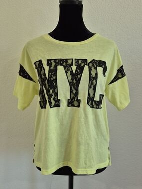 Izzue Neon Yellow Scoop Neck Tee